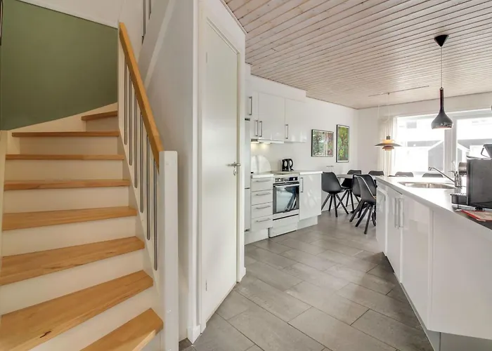 Apartment Ingolf - 750m From The Sea By Interhome